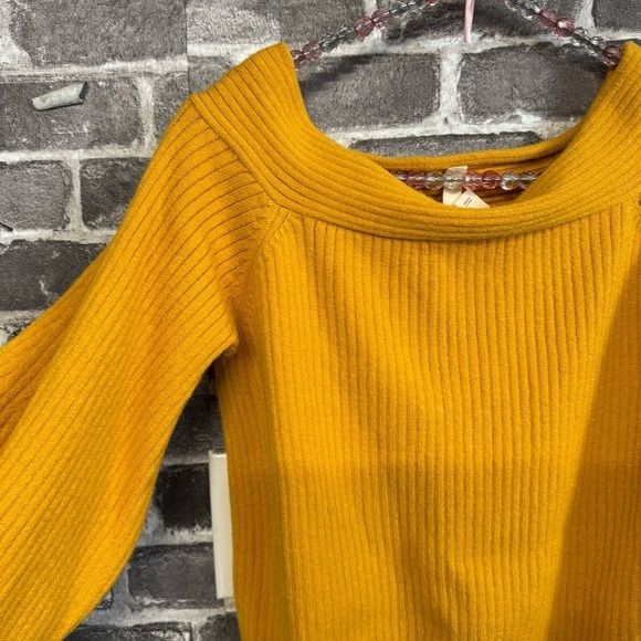 Moth by Anthropologie Off the Shoulder Sweater mustard gold ribbed - Picture 4 of 12
